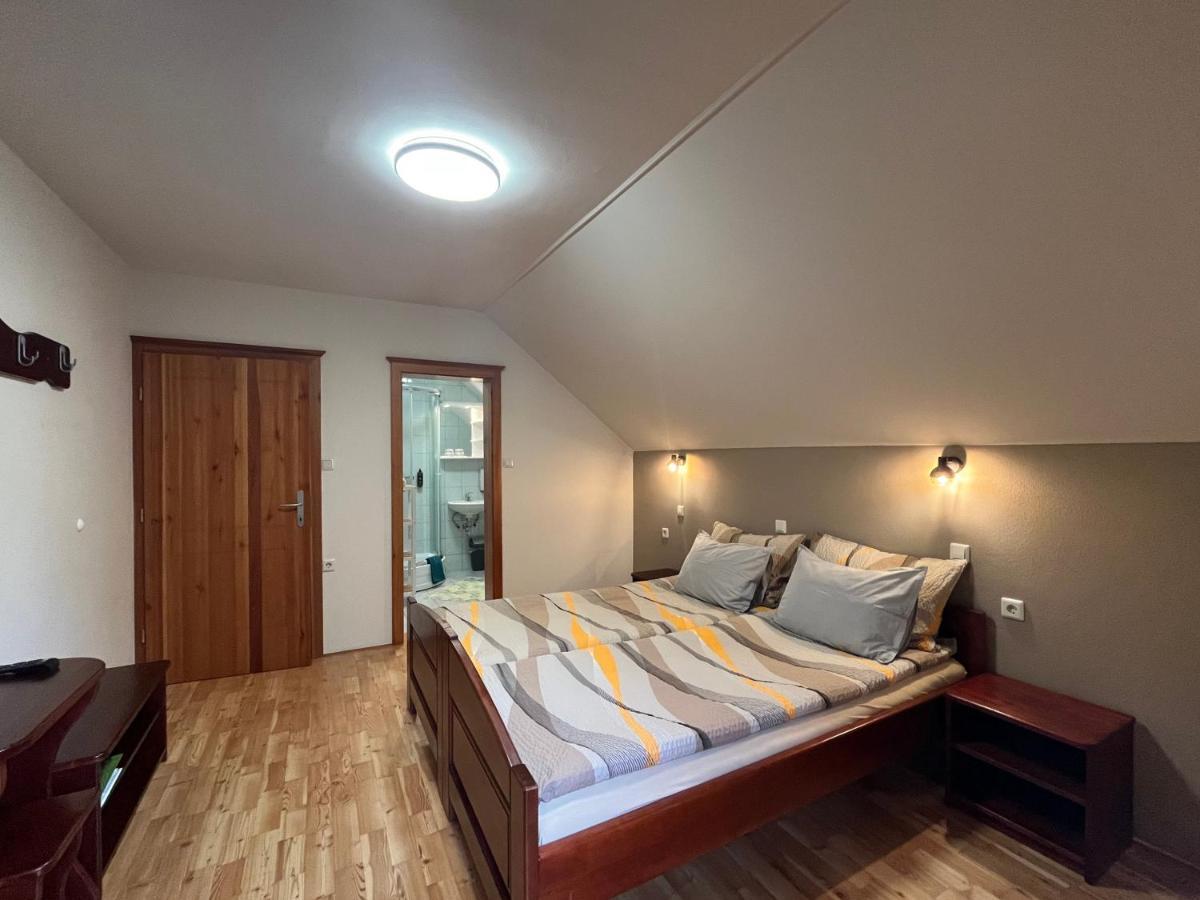 Na Logu - Farm Stay Ambroz Gregorc Солчава Екстер'єр фото